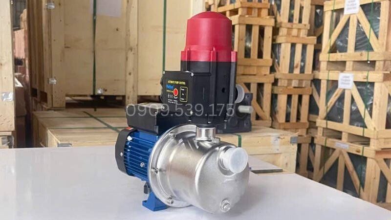 Bơm tăng áp lực nước tại Thành Thành Thái Motor.