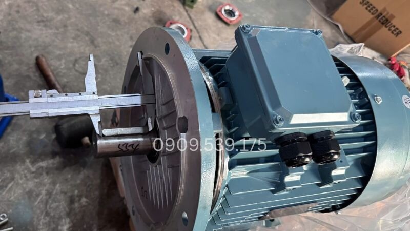 Cách kiểm tra độ mòn then trục motor chính xác