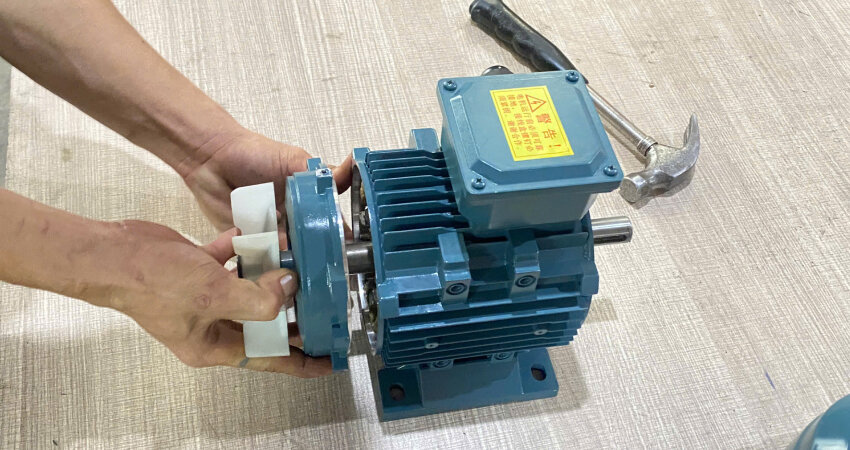 Bảo trì động cơ điện định kì giúp hệ thống vận hành bền bỉ, kéo dài tuổi thọ
