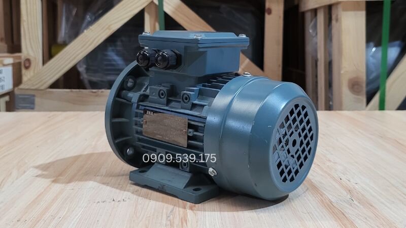 Giải pháp phòng ngừa: Sử dụng thiết bị đạt chuẩn IP55 trở lên, che chắn hệ thống và bảo dưỡng gioăng cao su định kỳ