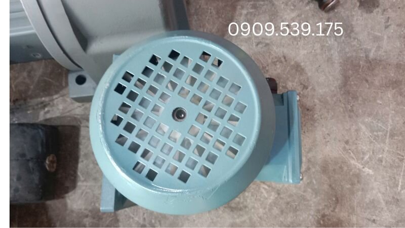 Chuẩn bị dụng cụ kiểm tra bề mặt