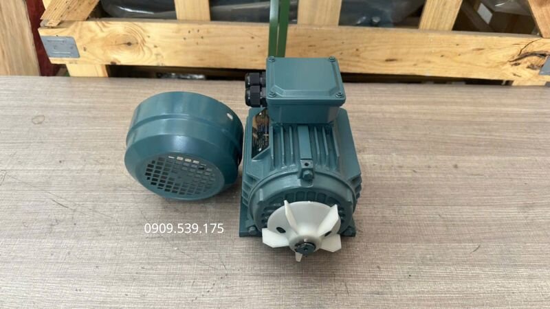 Cố định quạt chắc chắn
