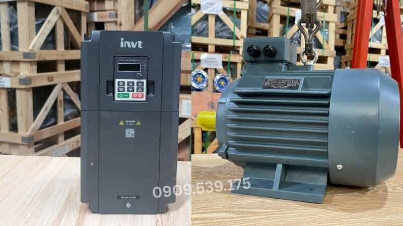 Khởi động động cơ điện 3 pha qua biến tần để điều chỉnh tần số và điện áp.