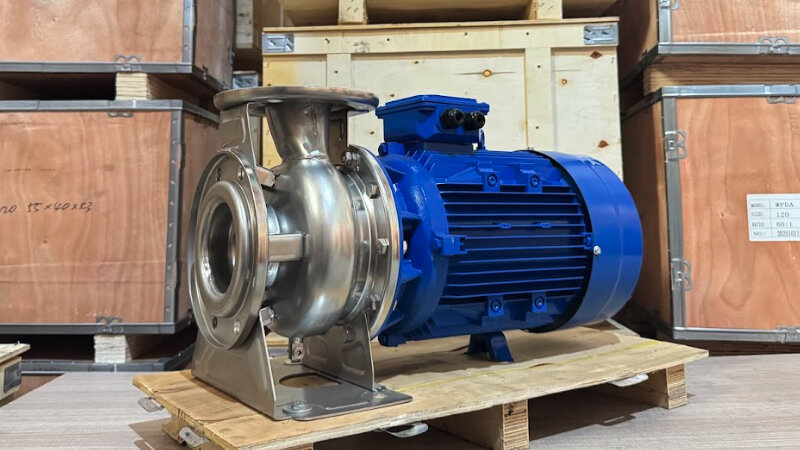 Stainless steel head centrifugal pump