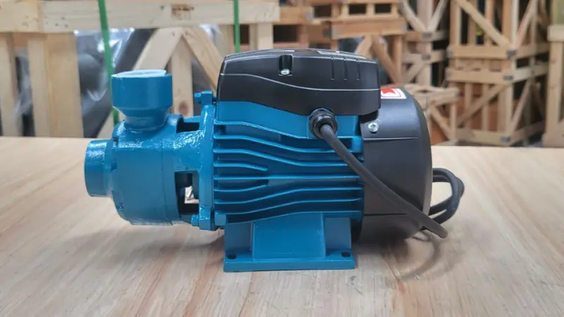 Máy bơm nước đẩy cao  3kW 4Hp