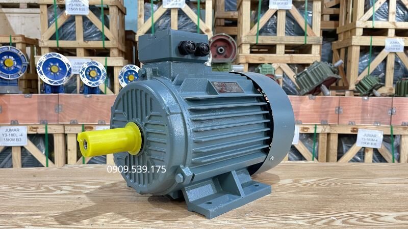 Mỡ thừa bị ép trào ra ngoài do không có không gian giãn nở khi nhiệt độ tăng