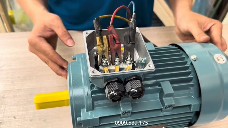 Ngắt nguồn điện và kiểm tra an toàn