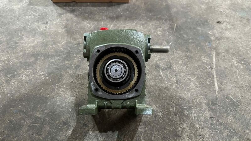Tìm hiểu nguyên lý bôi trơn tuần hoàn bên trong hộp giảm tốc