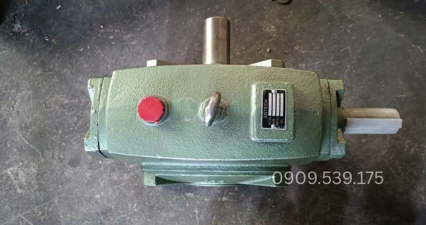 Cấu tạo tổng thể hộp giảm tốc trục vít nhìn từ phía trên