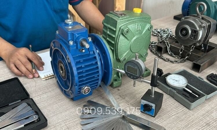 Chuẩn bị lắp đặt hộp giảm tốc 2 cấp