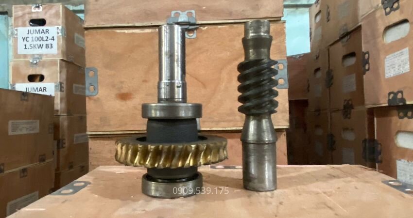 Dấu hiệu nhận biết hộp giảm tốc bị kêu bất thường