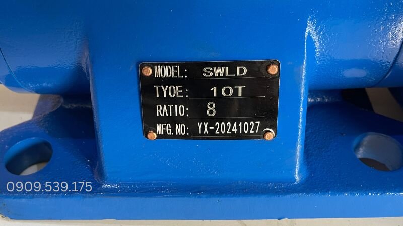 Decoding the nameplate on the screw jack gearbox