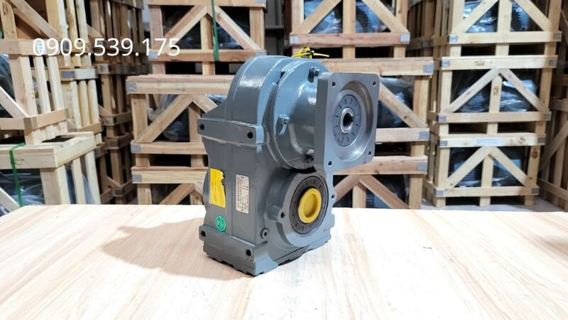 Hộp giảm tốc cốt âm giúp tối ưu không gian lắp đặt hiệu quả