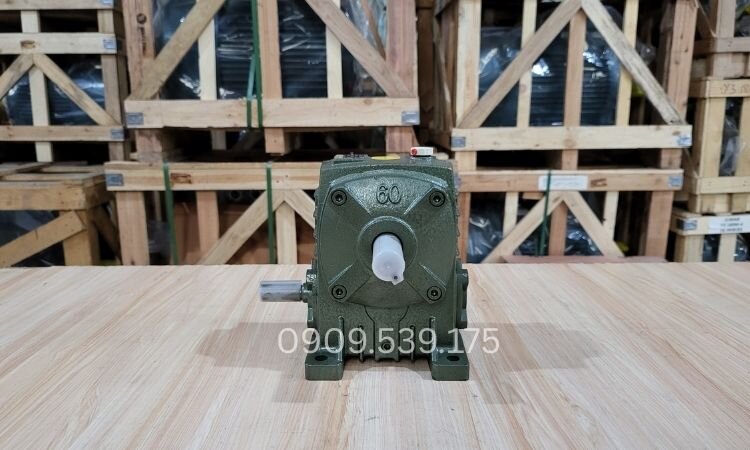 Hộp giảm tốc trục vít bánh vít