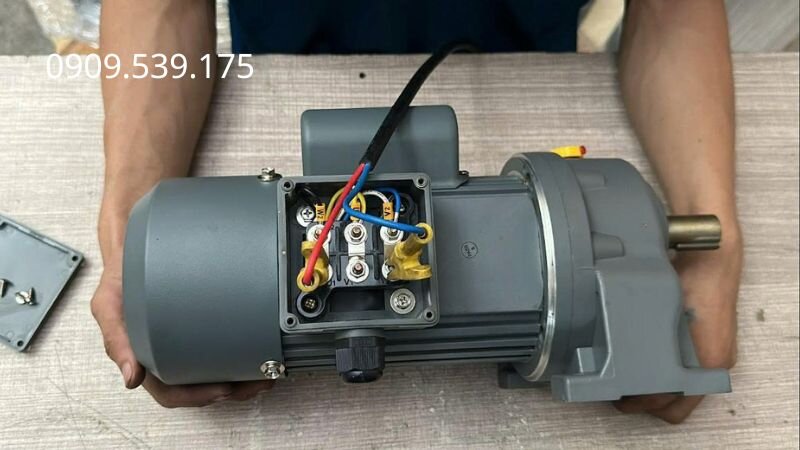 Hướng dẫn cách đảo chiều cho motor giảm tốc 1 pha đơn giản