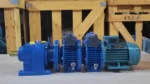 Motor giảm tốc 3 cấp (2 UDL 0.37kW và 1 R37) phải