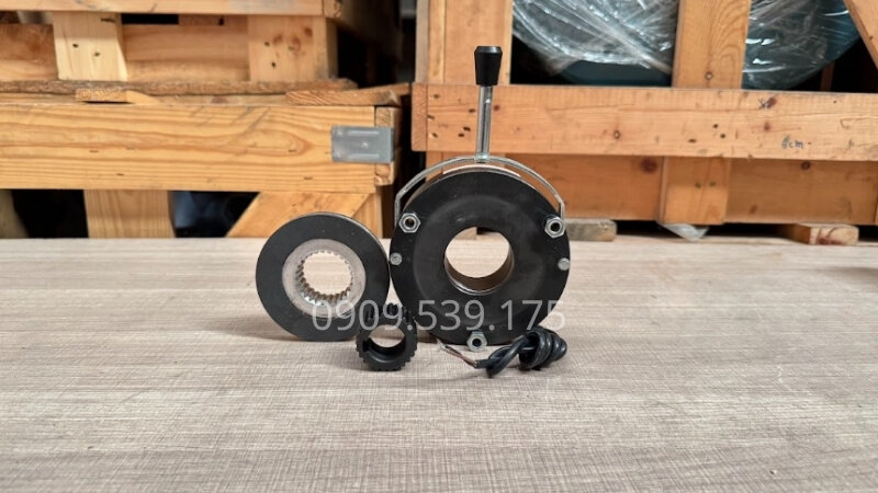 Thắng từ từ 5.5kW đến 7.5kW