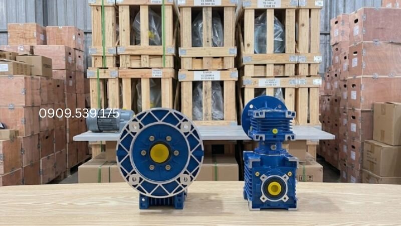 Ưu nhược điểm của dòng hộp giảm tốc 1 cấp và hộp giảm tốc 2 cấp.