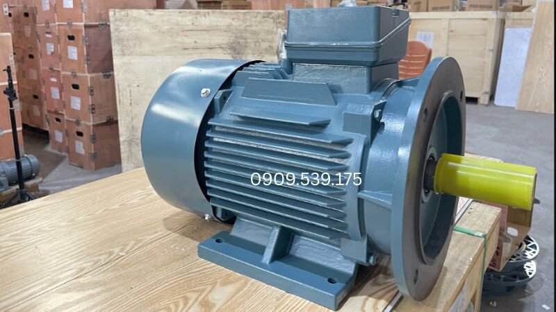 Hướng dẫn tính toán 4 thông số bắt buộc: công suất (kW) theo tải trọng, tốc độ (m/s), điện áp nguồn cấp và tỷ số truyền puly