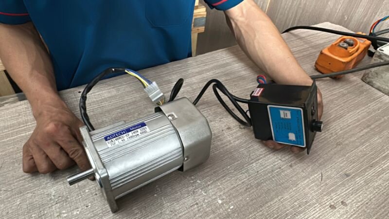 Cách đảo chiều cho motor giảm tốc mini chuẩn kỹ thuật