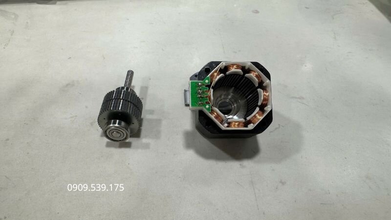 Đấu nối nguồn và dây GND cho Driver động cơ bước