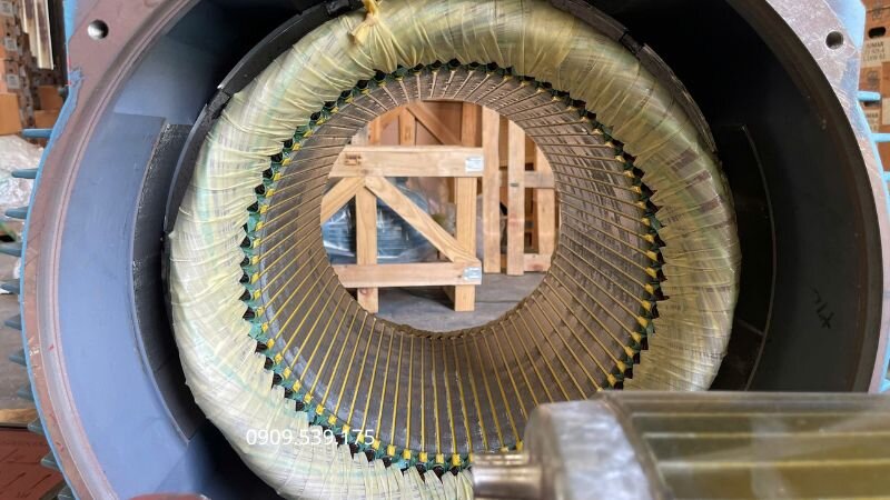 Khe hở không khí quá lớn khiến motor tiêu thụ nhiều điện năng hơn, giảm hiệu suất và tăng nguy cơ quá nhiệt.