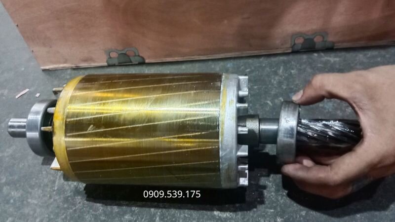 Kiểm tra độ khít của bạc đạn motor đúng cách.