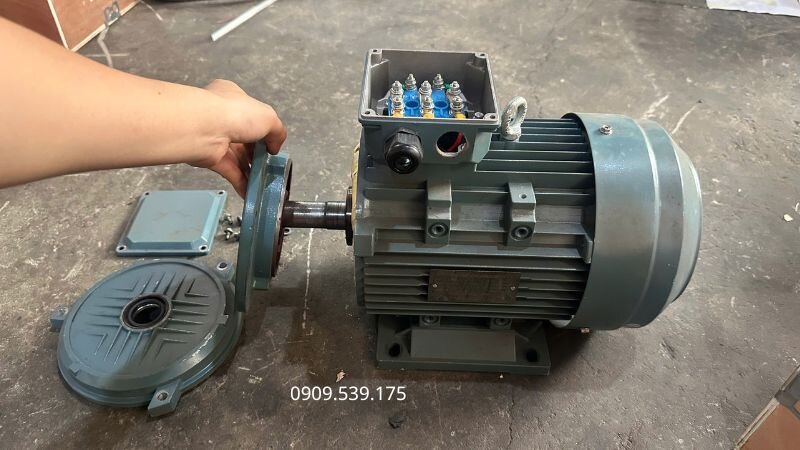 Chọn sai kích thước mặt bích sẽ gây khó khăn khi lắp đặt