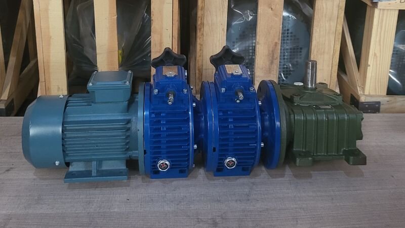 How to assemble an electric motor with 2 UDLs and 1 WPDO to form a 3-stage gear motor