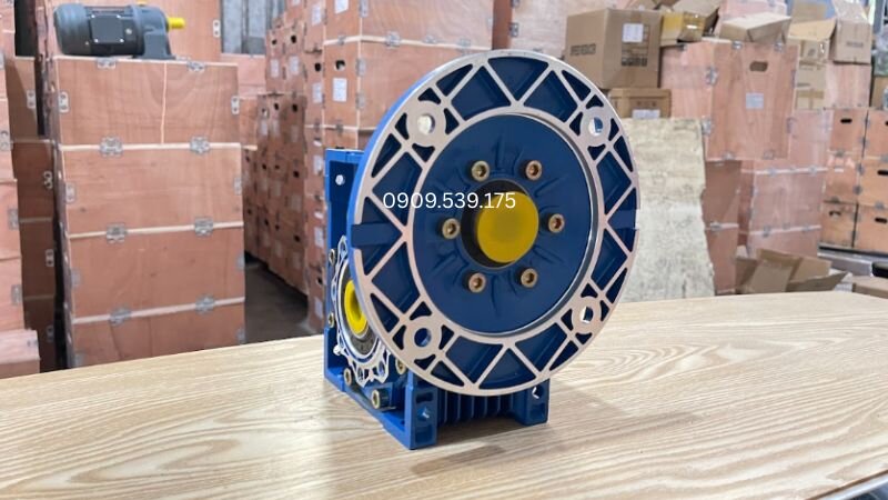 Các phương pháp xử lý tình trạng hộp giảm tốc NMRV bị nóng giúp thiết bị hoạt động ổn định trở lại