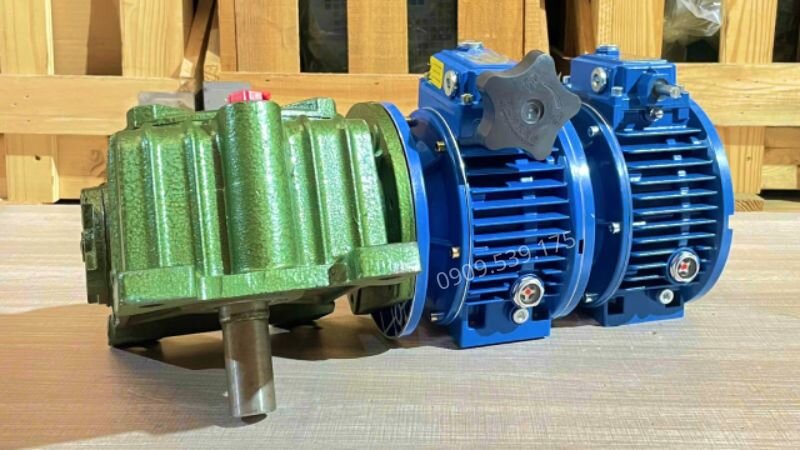 Cấu tạo hộp giảm tốc 3 cấp 2 UDL và 1 WPDX