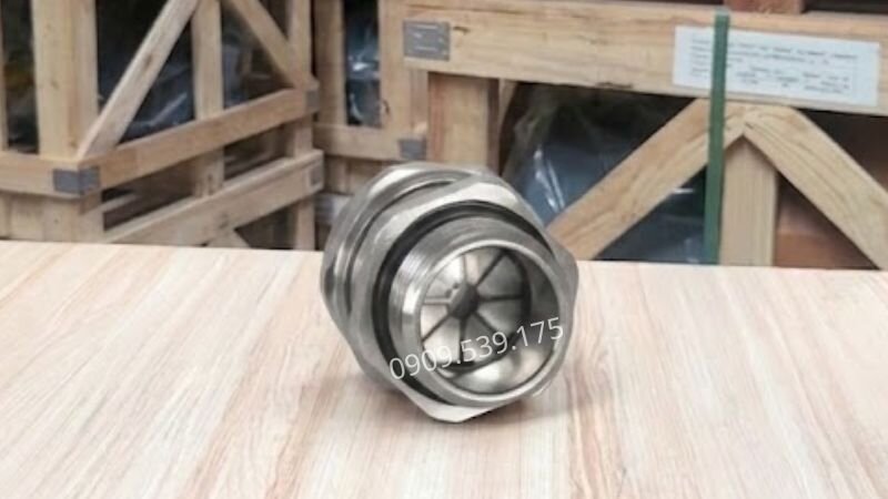 Cấu tạo ốc siết EMC
