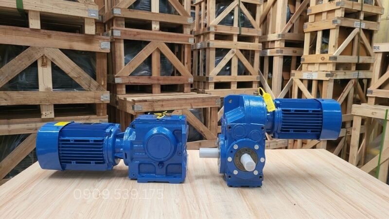 Chọn đúng động cơ giảm tốc giúp máy kéo khỏe