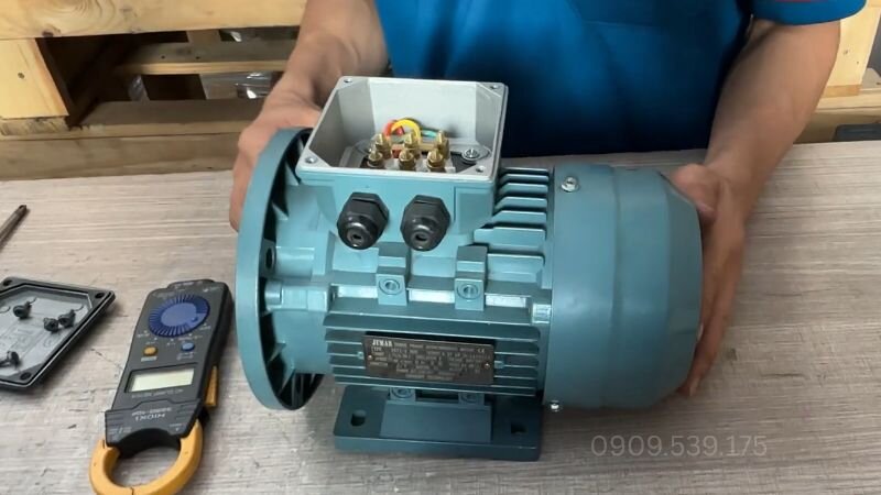 Đấu dây nguồn và tụ điện cho motor 3 pha đúng kỹ thuật