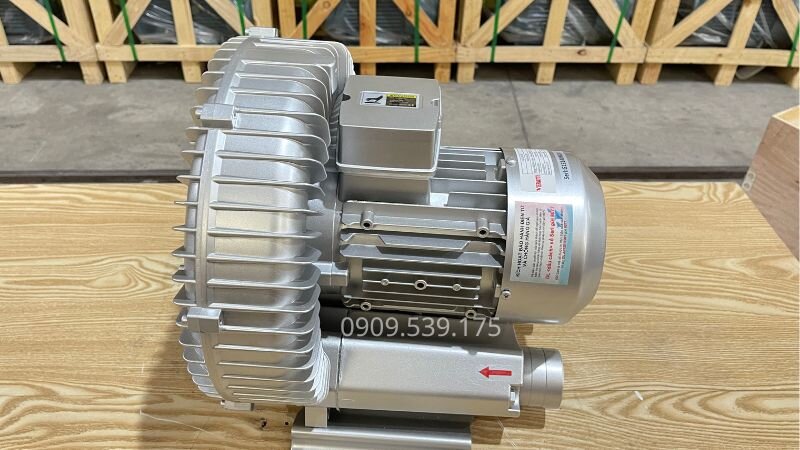 Kiểm tra điện áp và dòng điện cấp cho motor