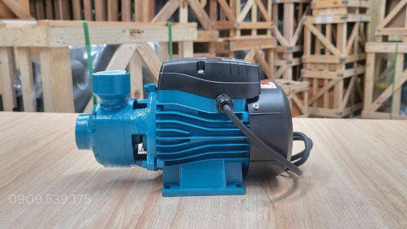 Máy bơm nước tăng áp đẩy cao cột áp lớn
