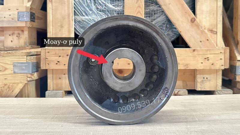 Moay-ơ của puly được khoét thêm rãnh then