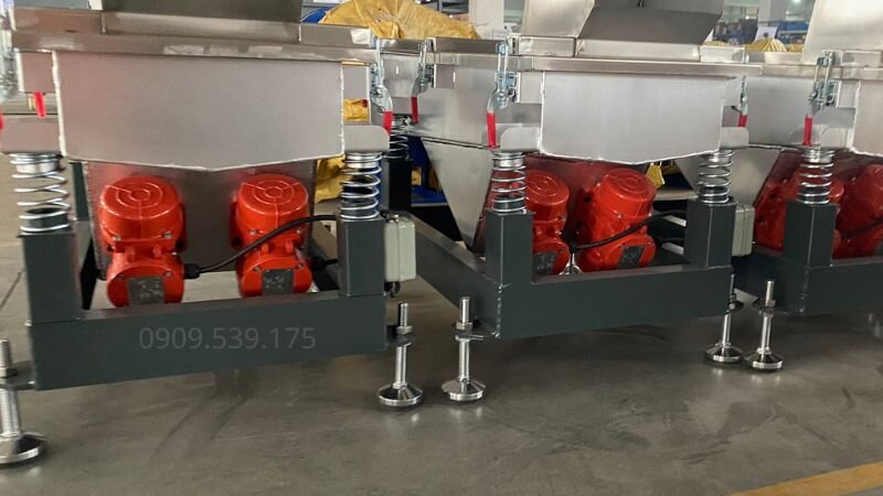 Ngừng hệ thống nếu máy lắc lư dữ dội trong quá trình vận hành