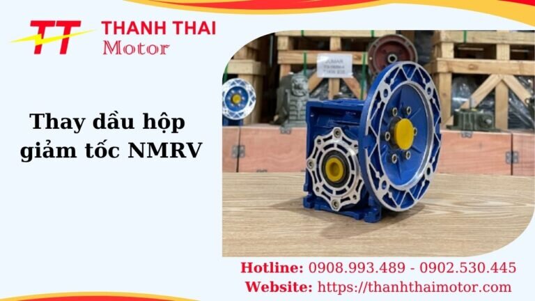 Hình thumb thay dầu hộp giảm tốc NMRV