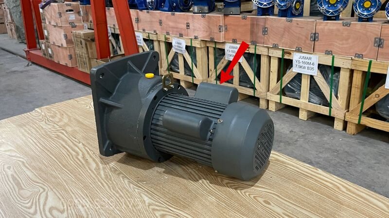 Tụ ngậm giúp motor giảm tốc 1 pha khởi động và vận hành ổn định