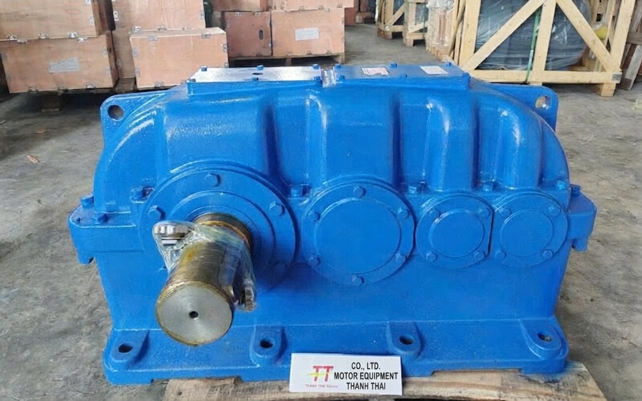 The ZQ gearbox is widely applied in heavy industries