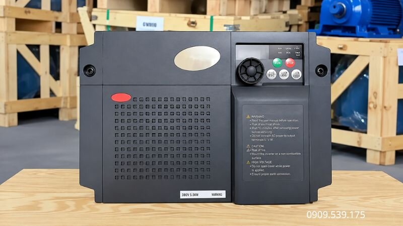 Nhiễu điện từ làm gián đoạn, khiến biến tần Mitsubishi hoạt động không ổn định