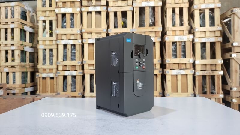 Aptomat hoặc contactor hỏng làm mất pha nguồn
