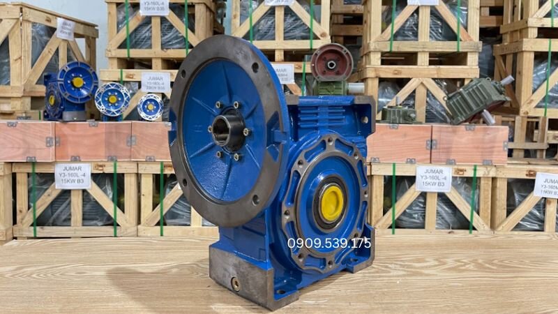 Kiểm tra các thông số vận hành thực tế để xác định hộp số có đáp ứng đúng yêu cầu tải hay không