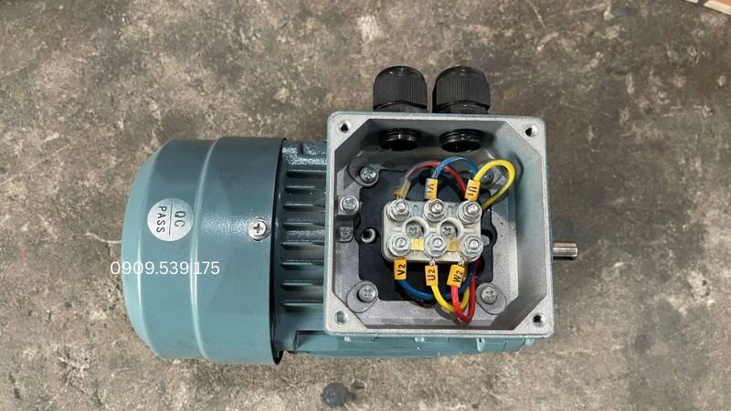 Một số biện pháp giúp bảo vệ hộp cực khỏi nước và hơi ẩm trong quá trình sử dụng