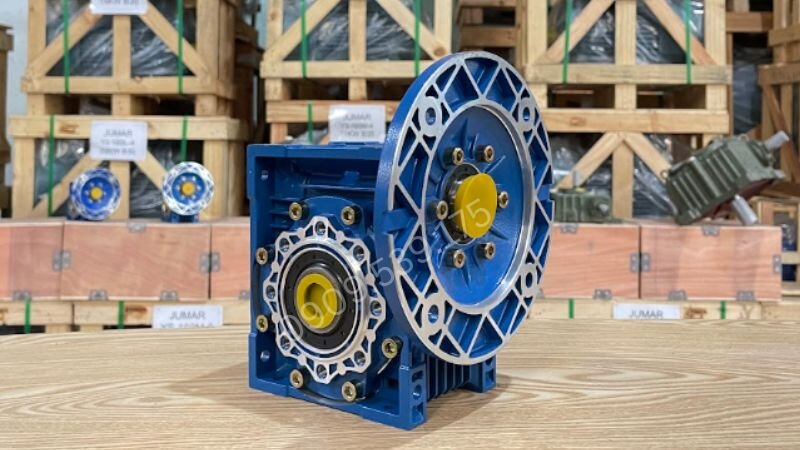 Hộp giảm tốc NMRV chạy bền nhờ kiểm soát tải trọng và nhớt