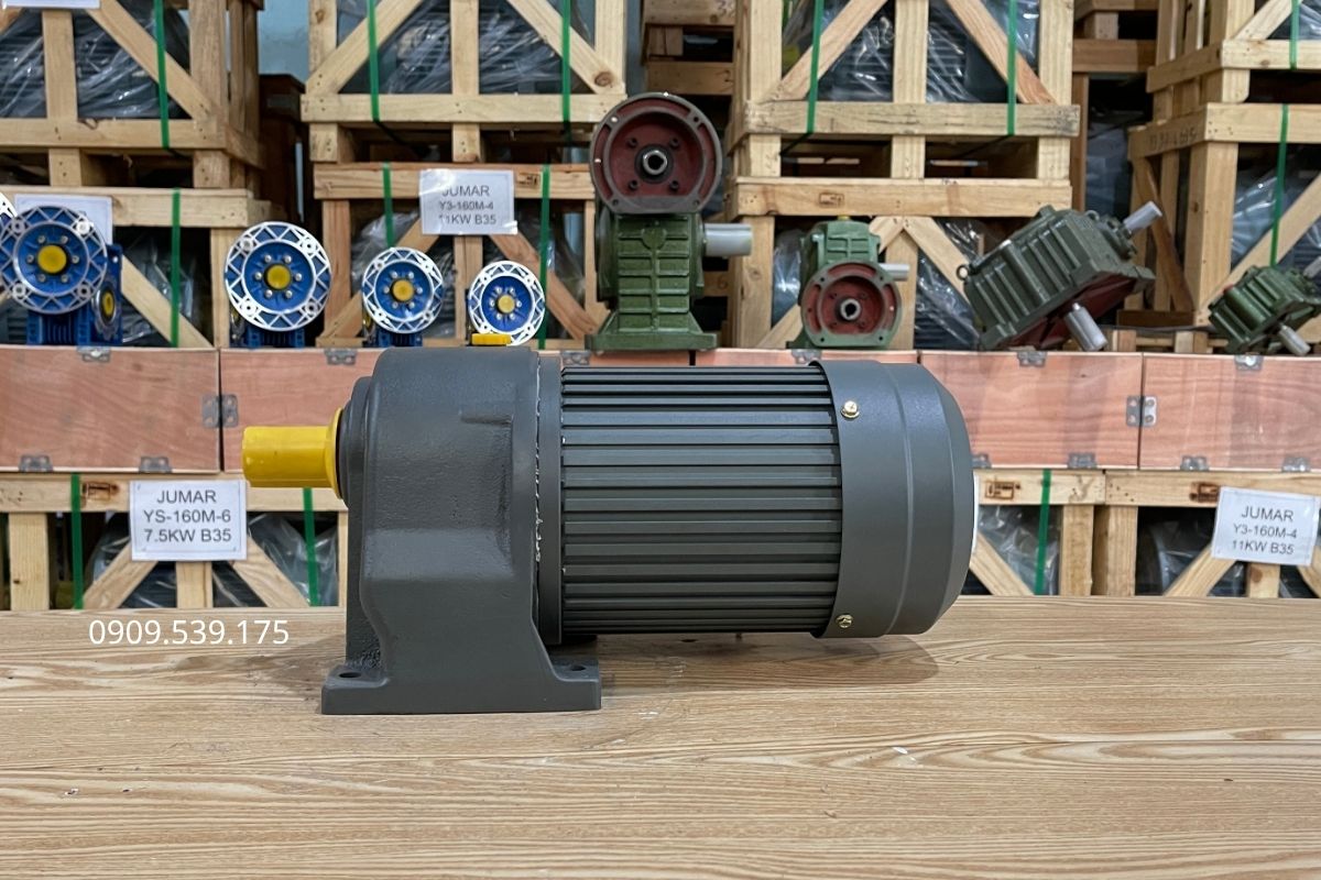 Motor giảm tốc 3 pha giúp giảm tốc độ và tăng mô-men xoắn