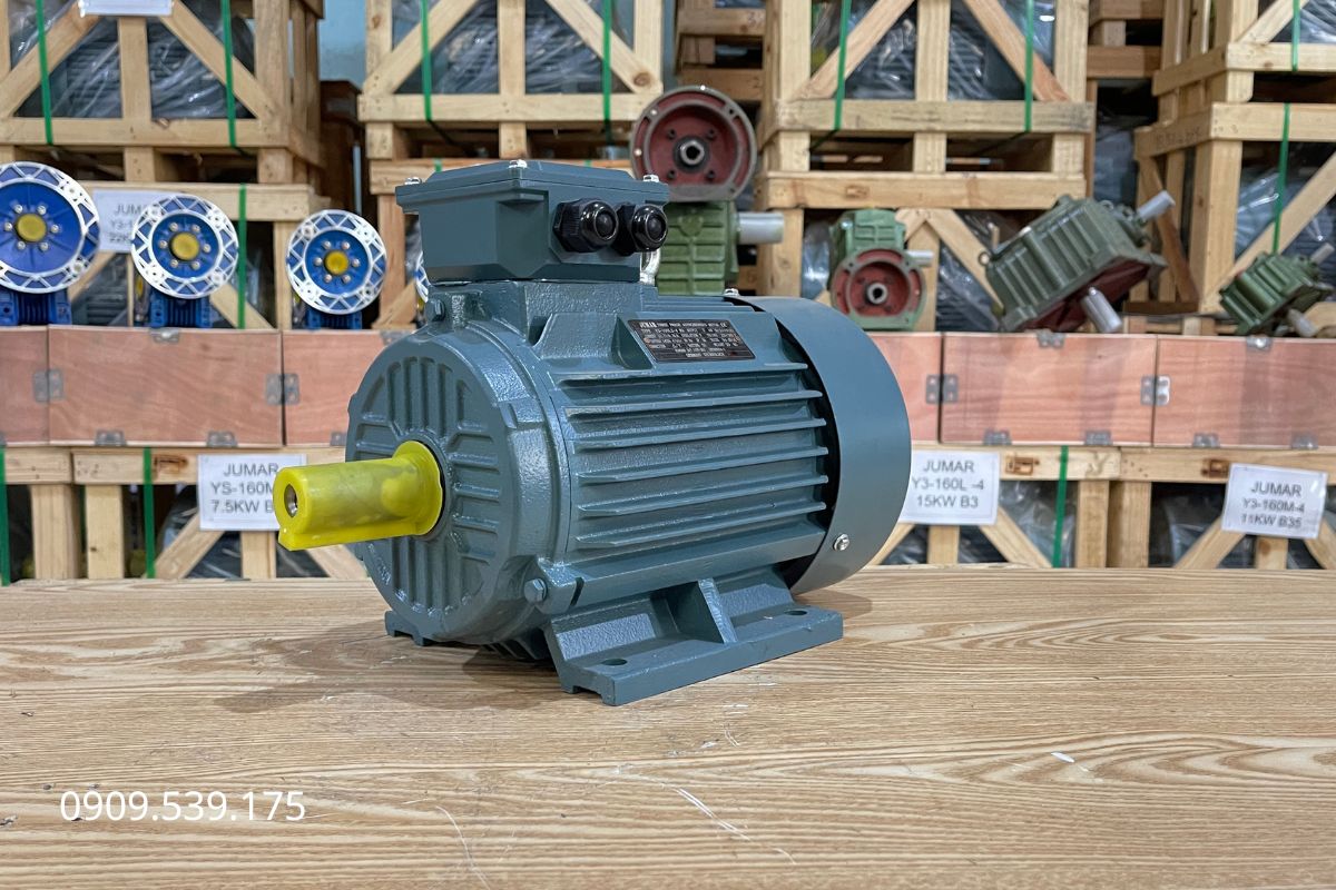 Motor điện 3 pha biến đổi điện năng thành cơ năng để tạo chuyển động cho máy móc