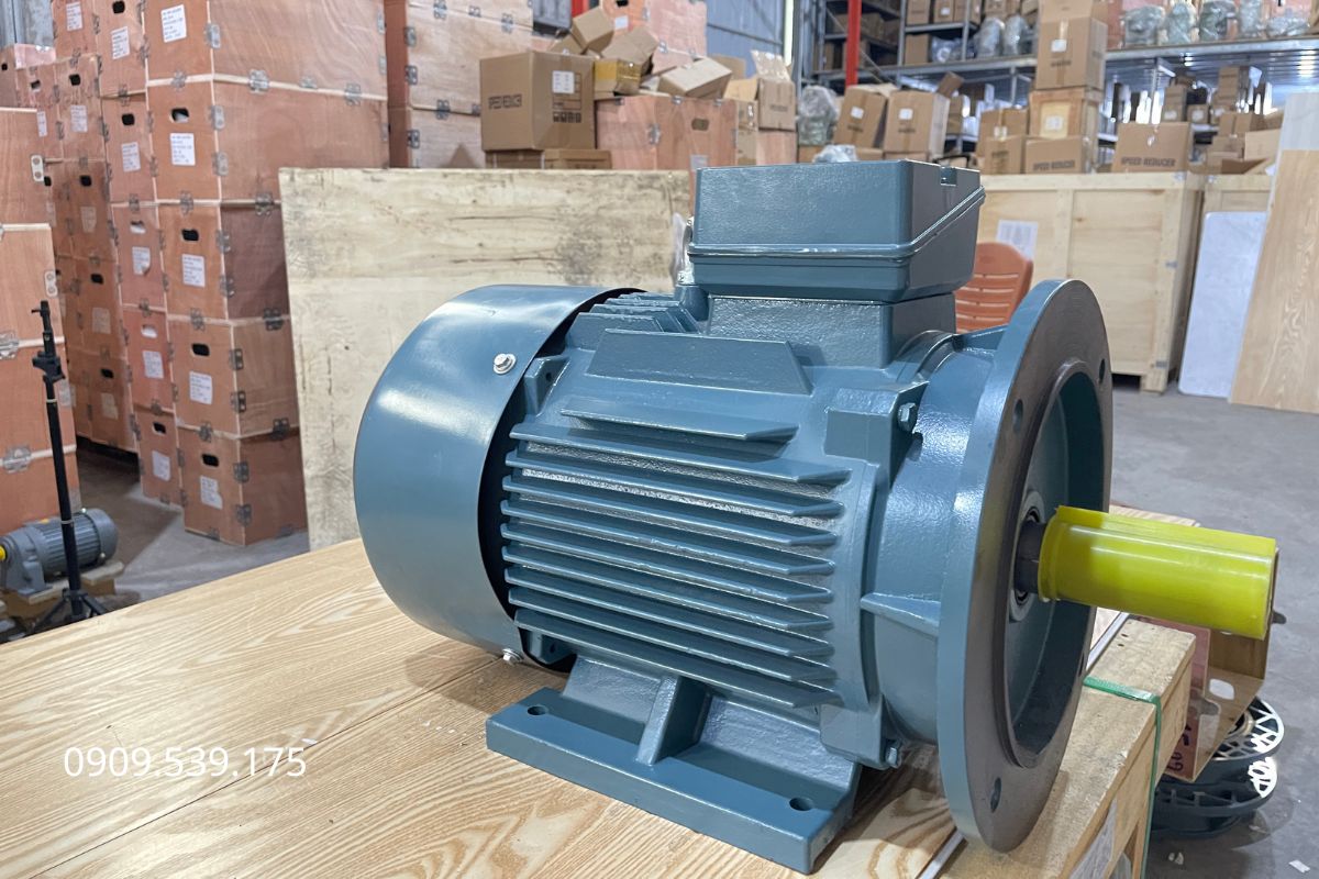 So sánh ưu điểm, nhược điểm và ứng dụng của các phương pháp khởi động motor 3 pha.