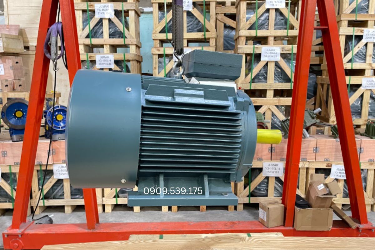 Các tiêu chí về nguồn điện, phương pháp khởi động, tốc độ, dây quấn và hiệu suất khi chọn motor 30kW